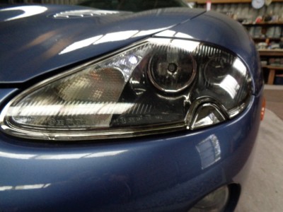 XK8 headlight 1.JPG
