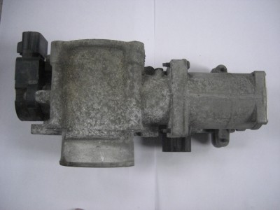 Throttle body pics for article 004.JPG