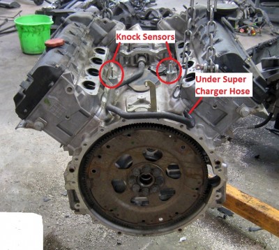 XJR valley pipe from rear - Copy.jpg