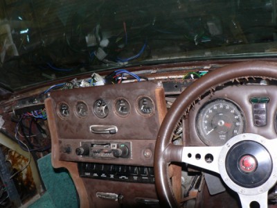 Electrics dash top inner for inst rings lo-res.jpg (99.69KiB)Viewed 3293 times Electrics dash top inner for inst rings lo-res.jpg