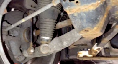 rear suspension corrosion.jpg