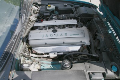 Jaguar AJ16 4.0 Engine.jpg